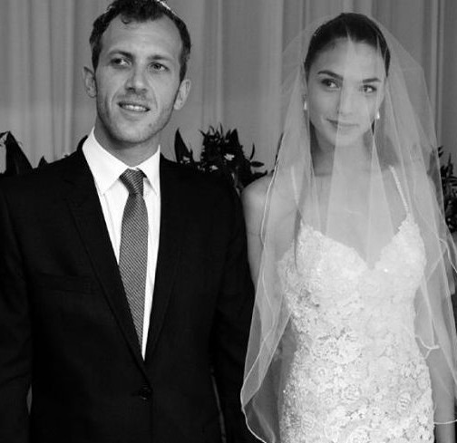 Alma Versano's parents during their wedding day